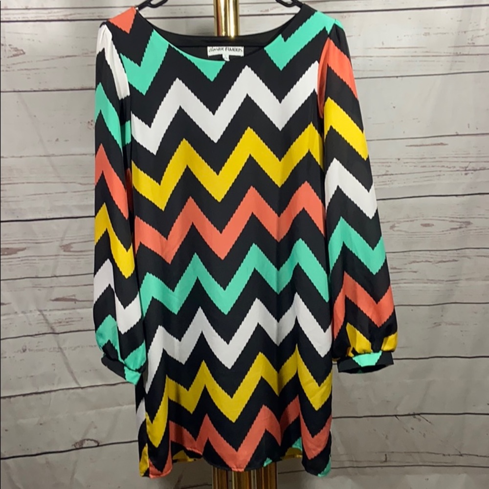 Almost Famous Chevron Dress Sz L Junior